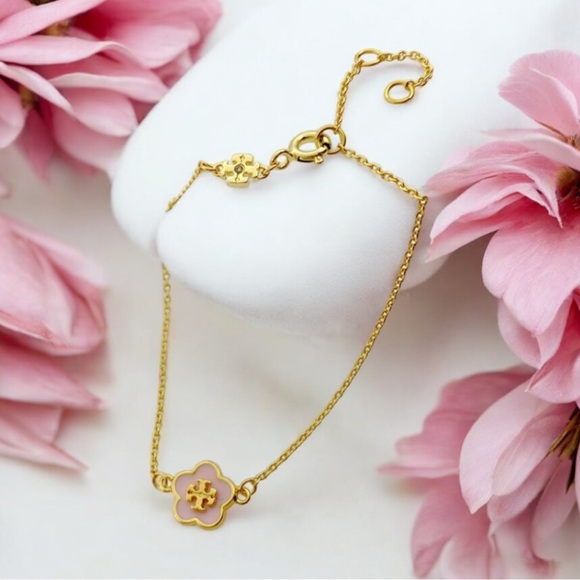 TORY BURCH KIRA ENAMEL FLOWER BRACELET IN ORCHID/GOLD. NWOT - Picture 4 of 4
